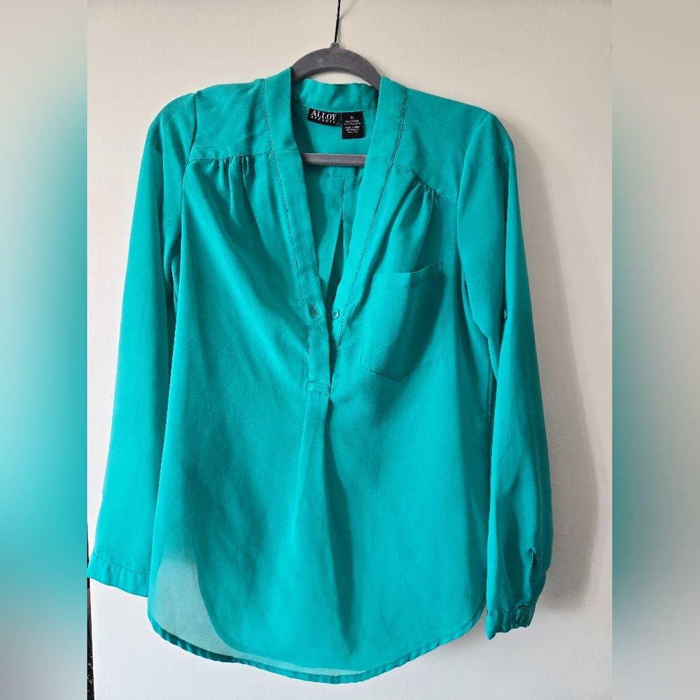 ALLOY Blue Blouse Lightweight Top